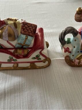 Omnibus by Fritz & Floyd Festive Ceramic Santa Sleigh Creamer & Sugar -